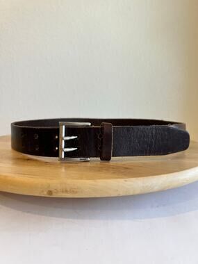 DKNY Brown Full Grain Genuine Leather Silver Double Buckle Belt Size Medium
